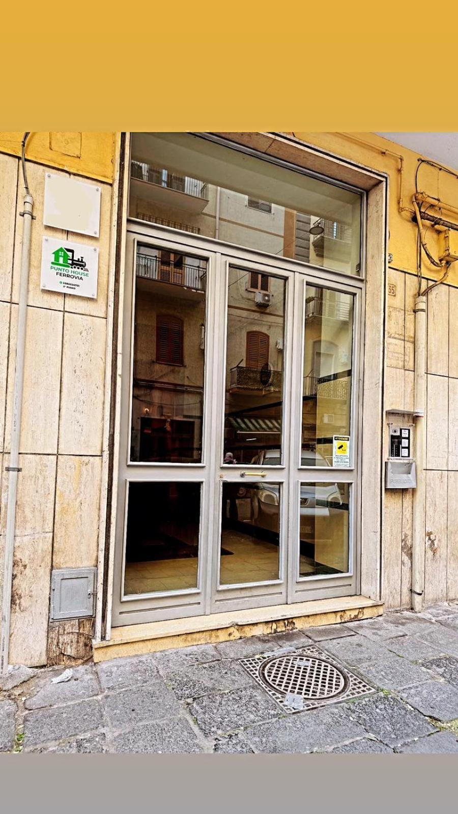 Punto House Ferrovia Guest house *