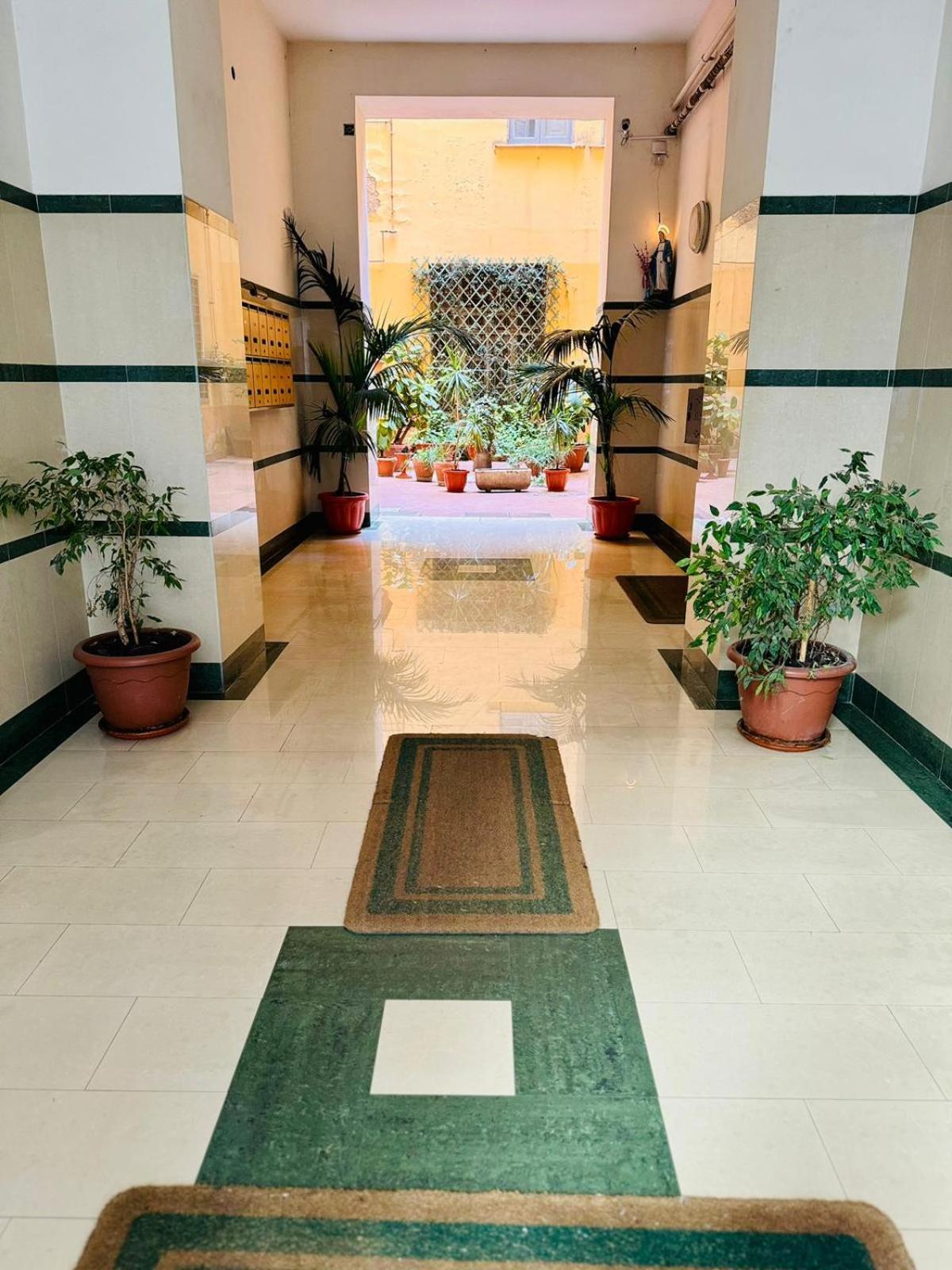 Punto House Ferrovia * Naples