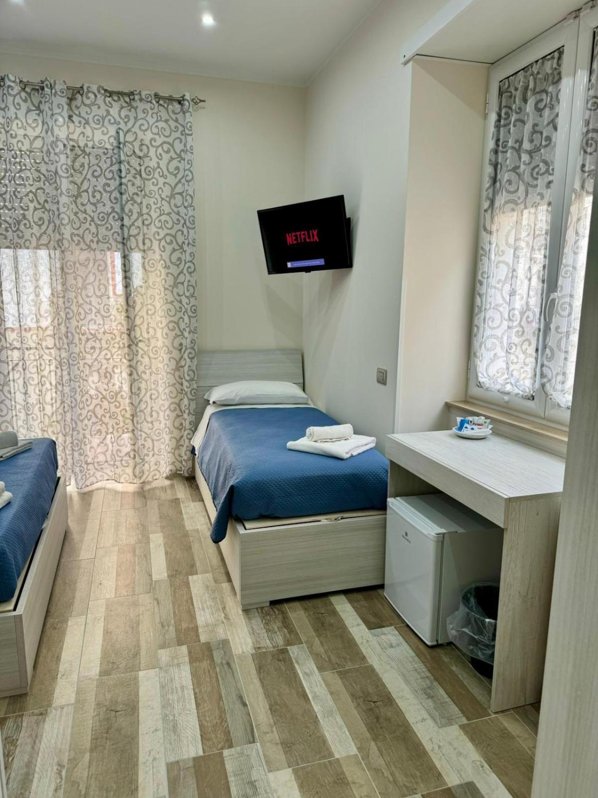 Guest house Punto House Ferrovia Naples